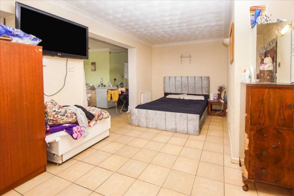 Cowper Road, Slough - Photo 10